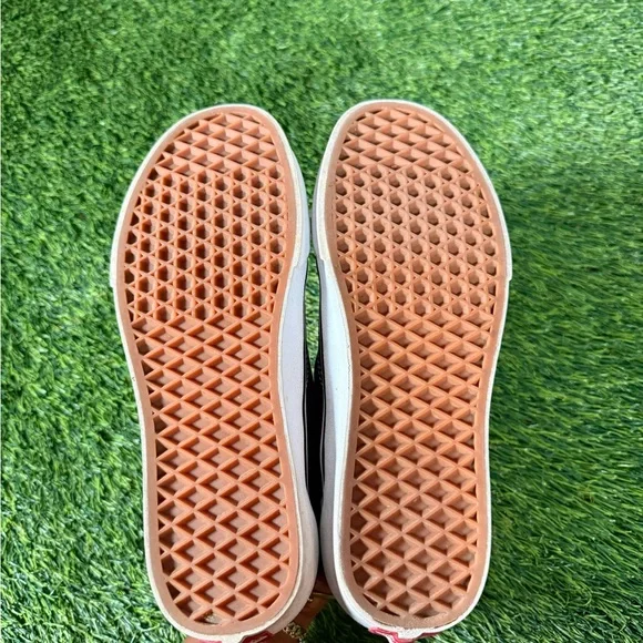 Vans Old Skool Black White Low Top Skate Shoes Suede Canvas Women’s 9 - Picture 8 of 8